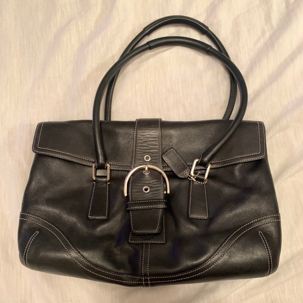 Coach Soho Black Leather Purse E35-9550